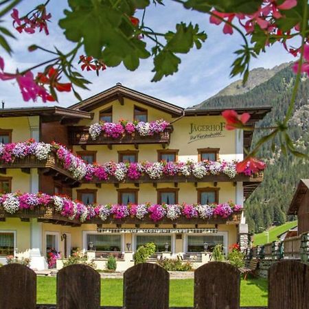 Hotel Jaegerhof Каунертал Екстериор снимка