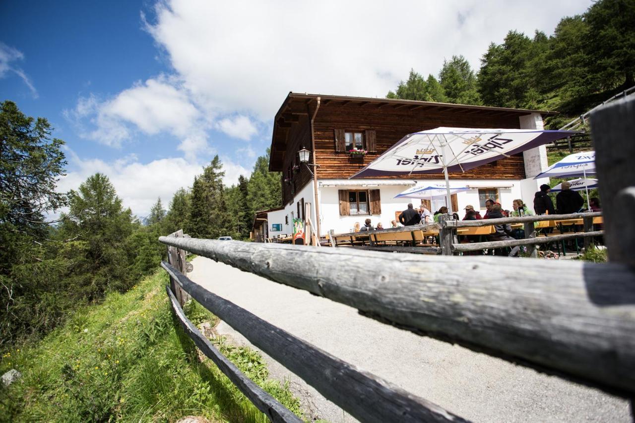 Hotel Jaegerhof Каунертал Екстериор снимка
