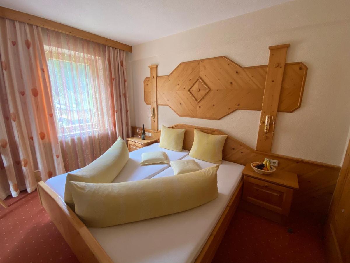 Hotel Jaegerhof Каунертал Екстериор снимка