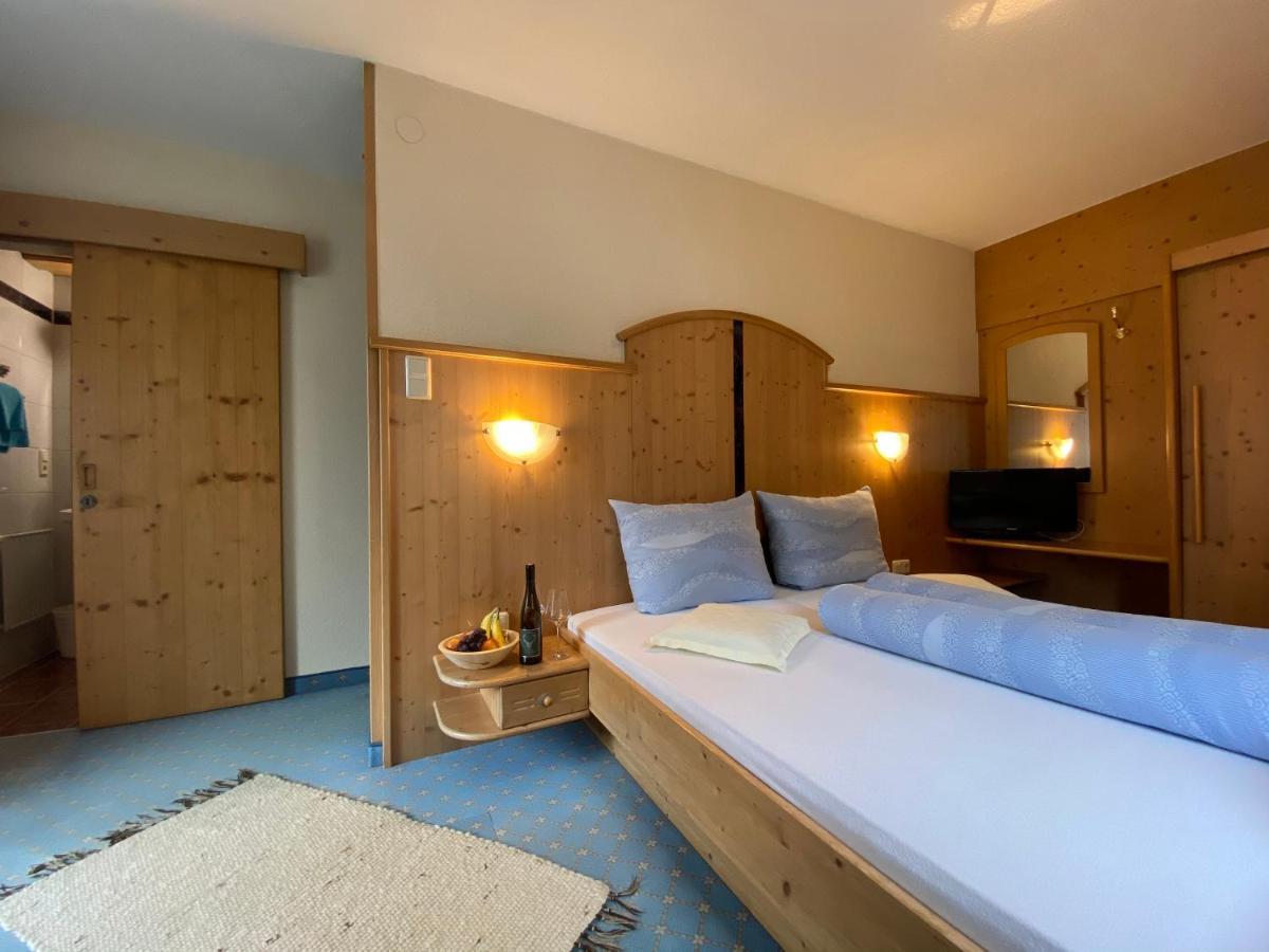 Hotel Jaegerhof Каунертал Екстериор снимка