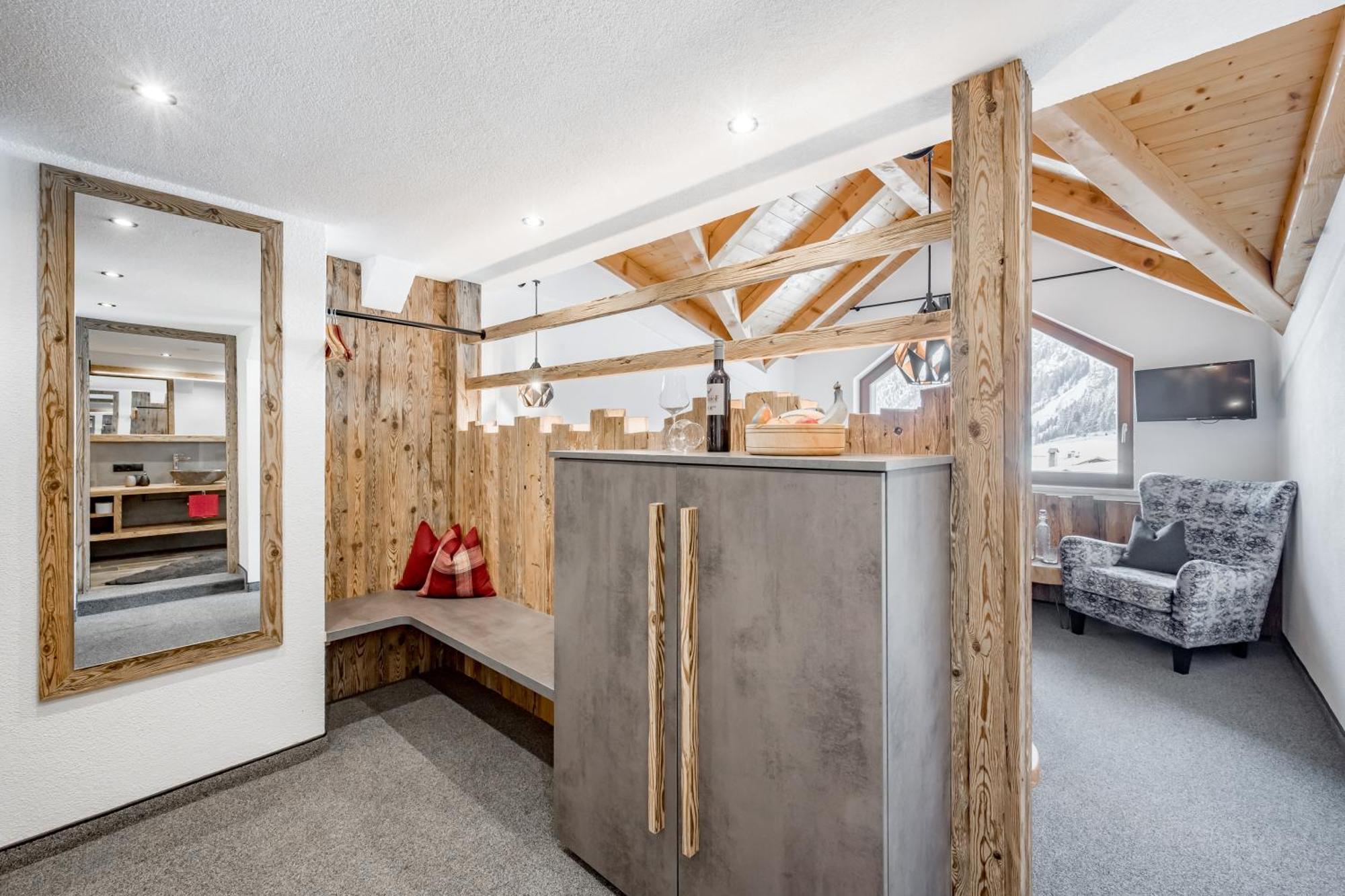 Hotel Jaegerhof Каунертал Екстериор снимка