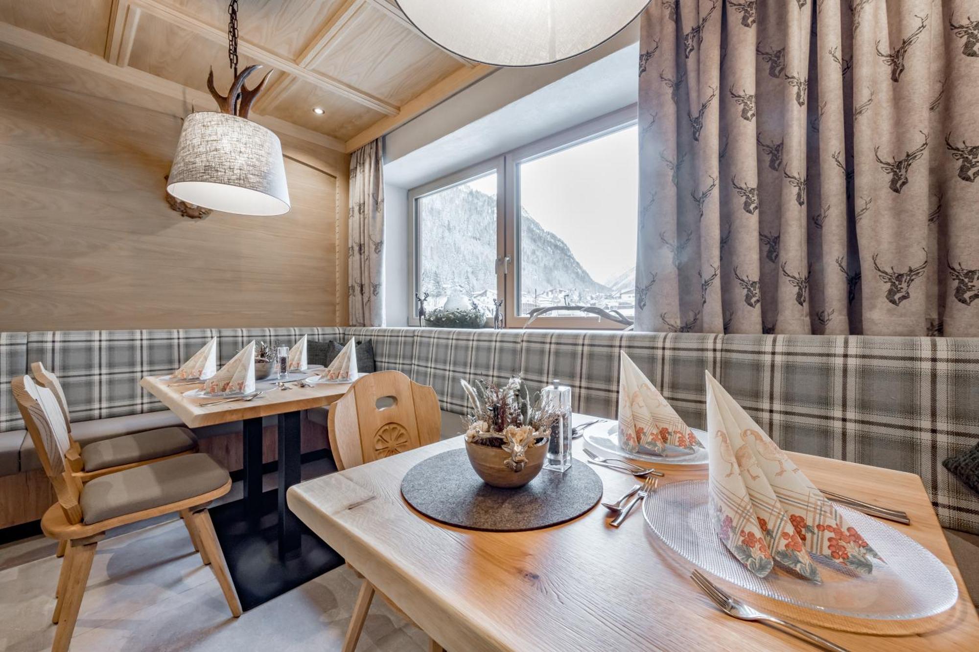 Hotel Jaegerhof Каунертал Екстериор снимка